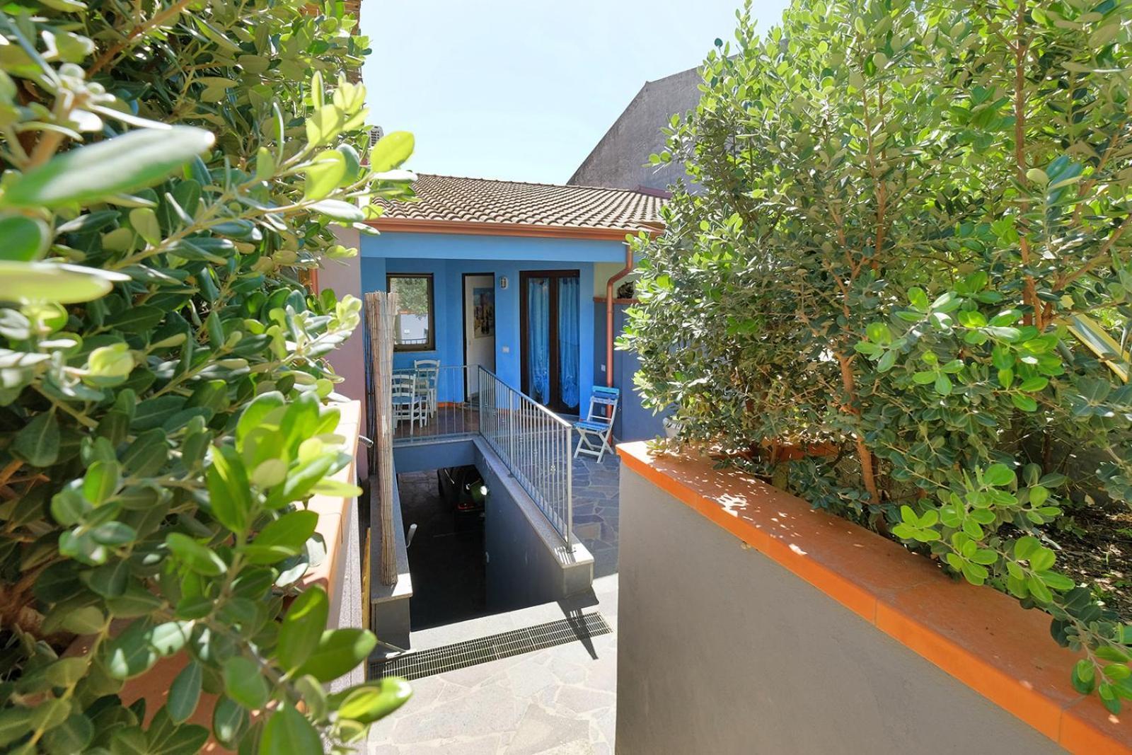 Casa Azzurra - Blue House Hotel Teulada Eksteriør billede