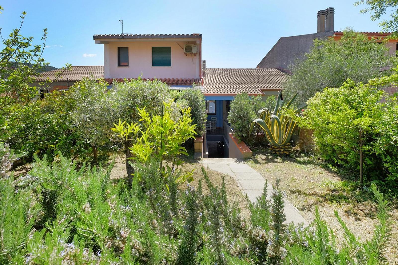 Casa Azzurra - Blue House Hotel Teulada Eksteriør billede